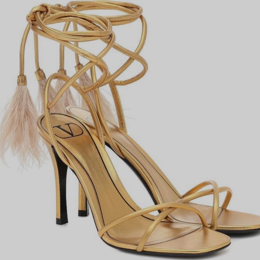 Valentino Garavani Upflair 100 Feather lace straps Gold